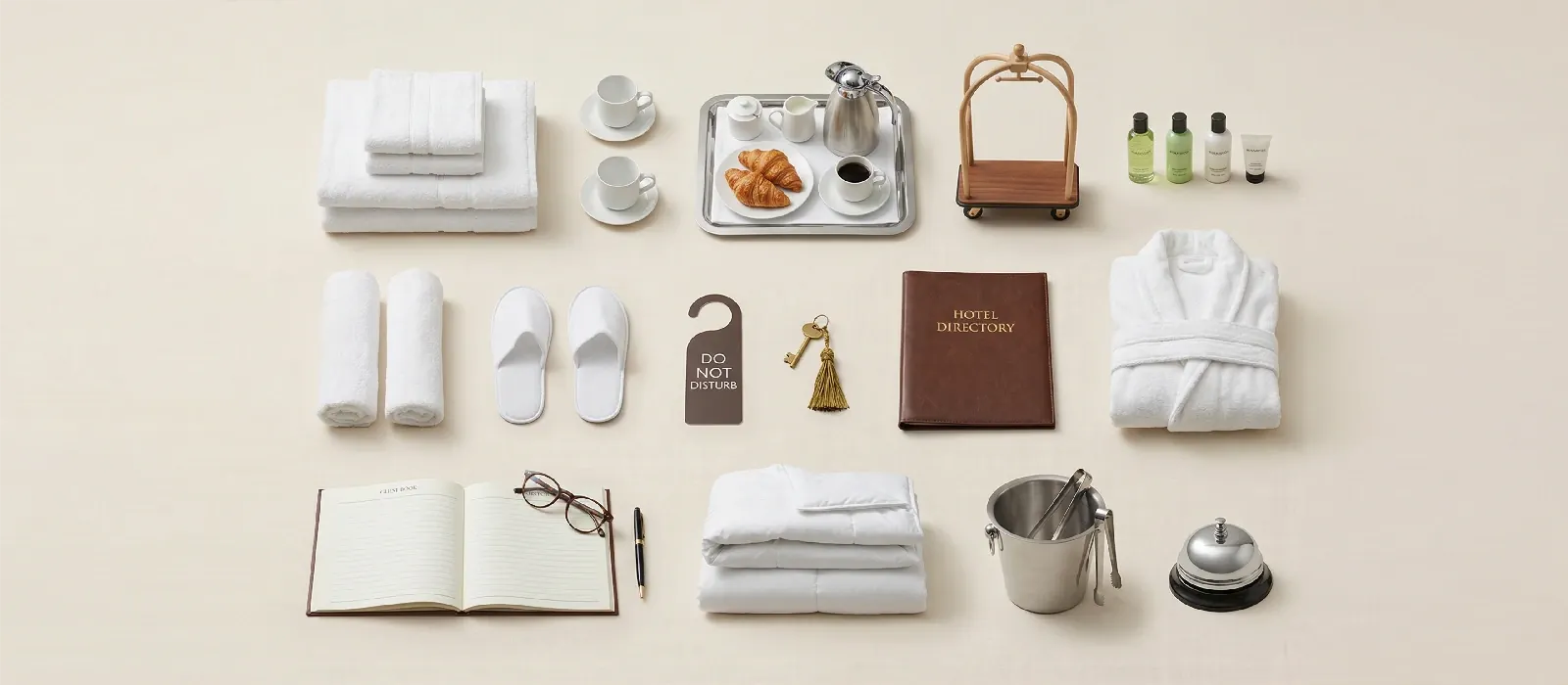 Imagem aérea de itens comuns em hotelaria