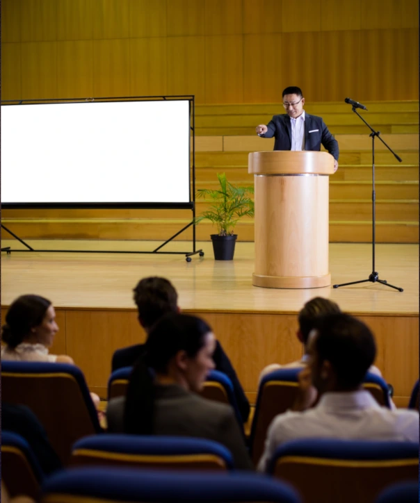 Espaços modernos e equipados para eventos e conferências corporativas